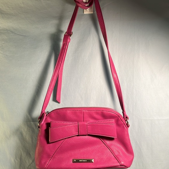 Nine West EUC pink Crossbody purse with CUTE BOW Color little darker than shown - Picture 2 of 9